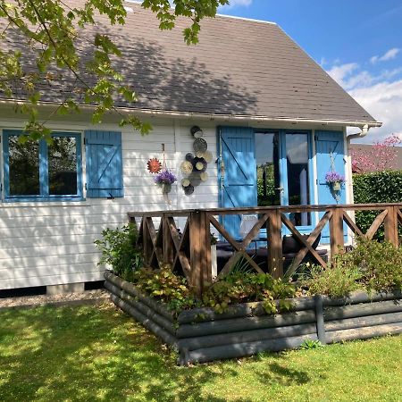 Gite Chalet Bleu Soleil Saint-Benoit-d'Hebertot Экстерьер фото