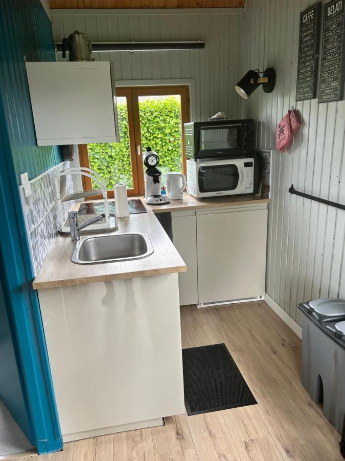 Gite Chalet Bleu Soleil Saint-Benoit-d'Hebertot Экстерьер фото