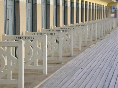 Gite Chalet Bleu Soleil Saint-Benoit-d'Hebertot Экстерьер фото