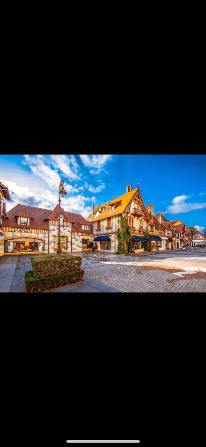 Gite Chalet Bleu Soleil Saint-Benoit-d'Hebertot Экстерьер фото